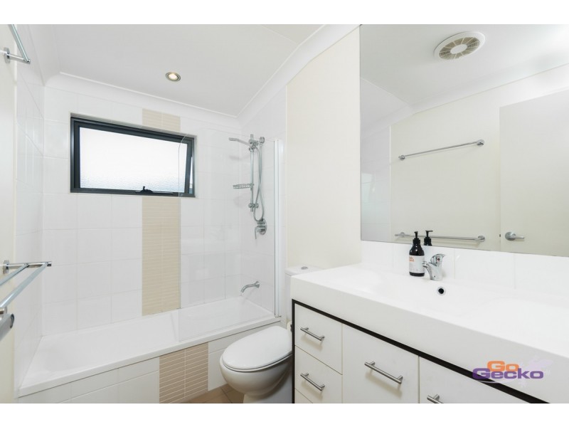 2/25 Oliver Street, Nundah QLD 4012