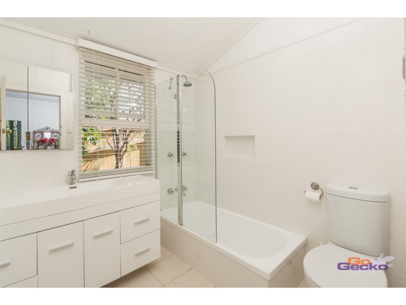 63 Gerler Street, Bardon QLD 4065