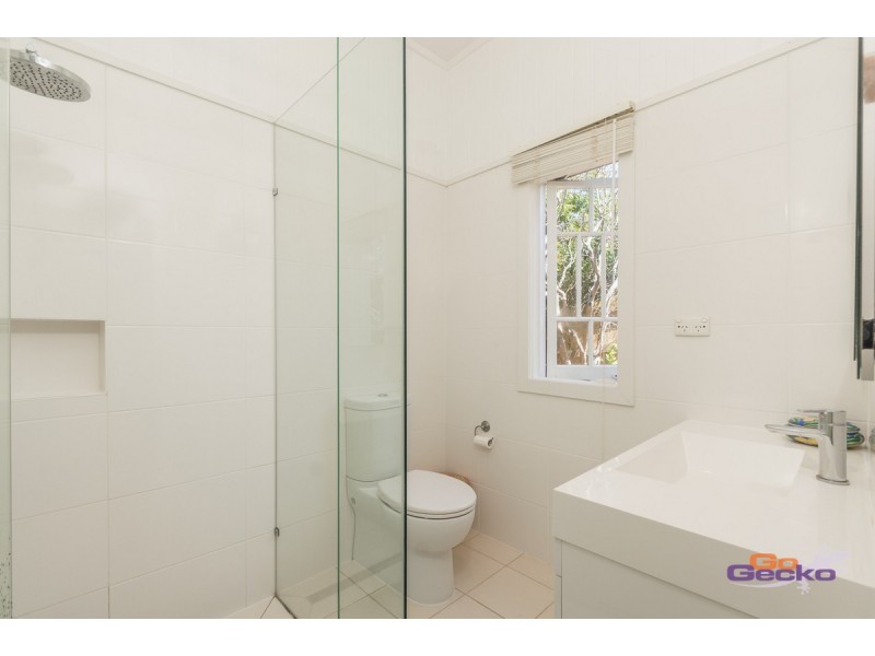 63 Gerler Street, Bardon QLD 4065