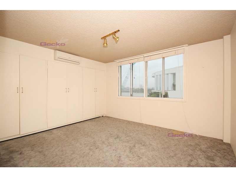 5/55 Hillside Crescent, Hamilton QLD 4007