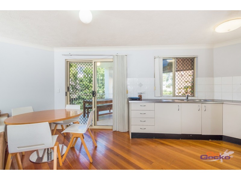 2/15 Cameron Street, Nundah QLD 4012