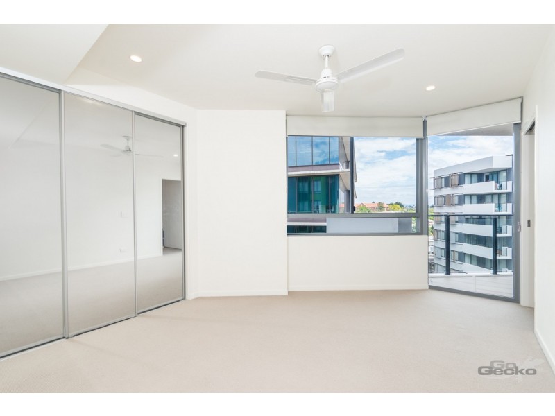 813/16 Aspinall Street, Nundah QLD 4012