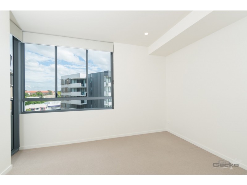 813/16 Aspinall Street, Nundah QLD 4012