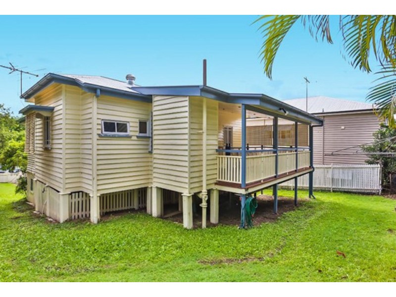 34 Main Avenue, Bardon QLD 4065
