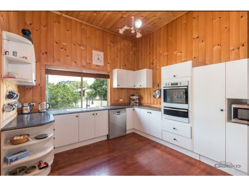 1 Station Avenue, Northgate QLD 4013