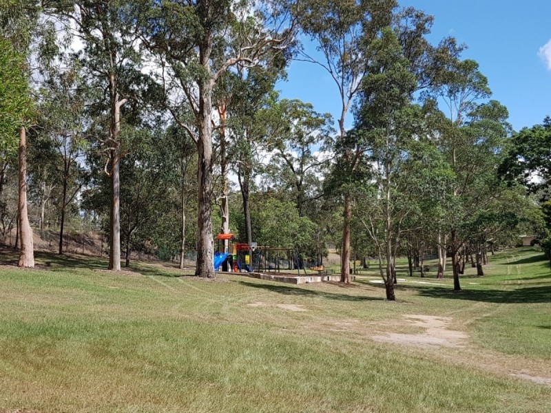 11 Leis Road West, Kallangur QLD 4503