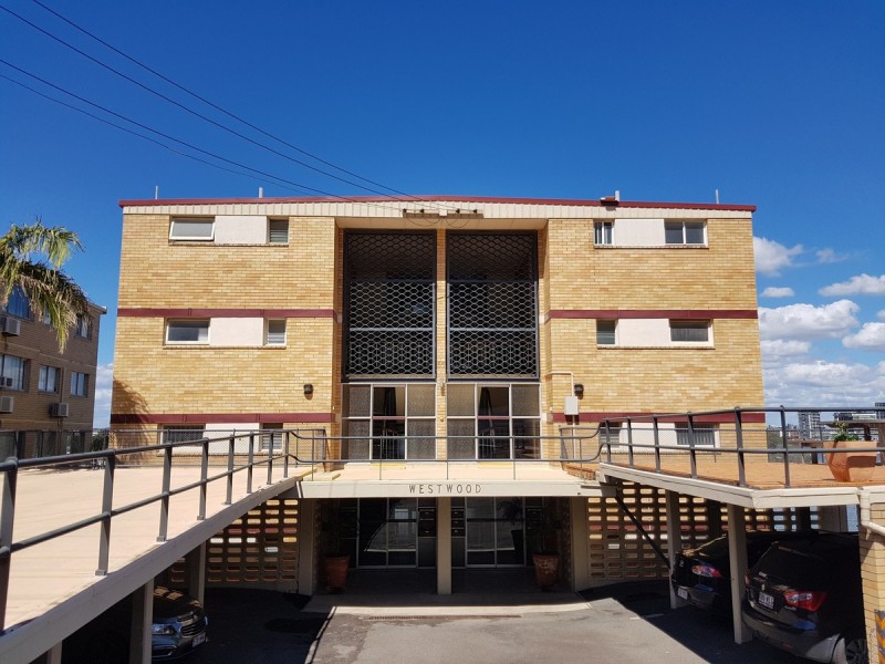 5/55 Hillside Crescent, Hamilton QLD 4007