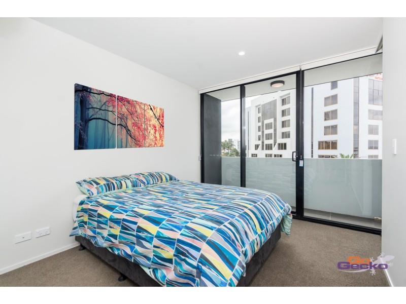 406/8 Hunt Street, Hamilton QLD 4007