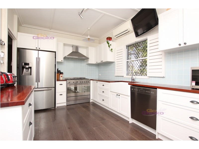 27 Woking Street, Mitchelton QLD 4053