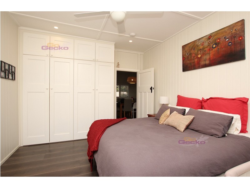 27 Woking Street, Mitchelton QLD 4053