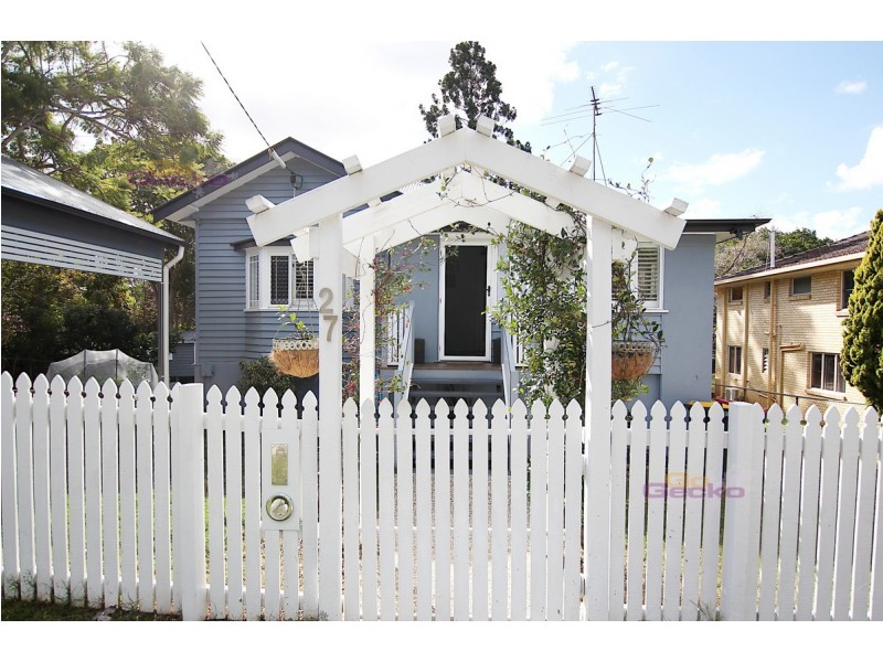 27 Woking Street, Mitchelton QLD 4053