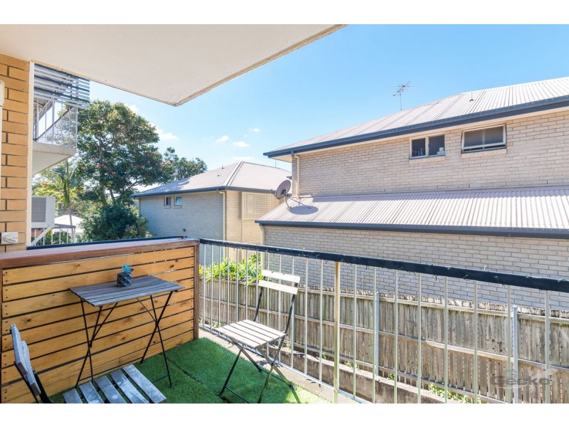 1/77 Erneton Street, Newmarket QLD 4051