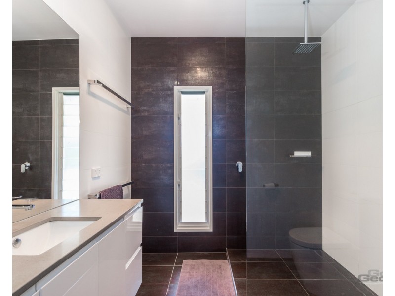 62 Main Avenue, Wavell Heights QLD 4012