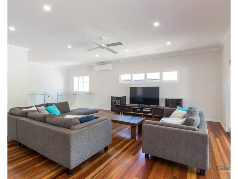 62 Main Avenue, Wavell Heights QLD 4012