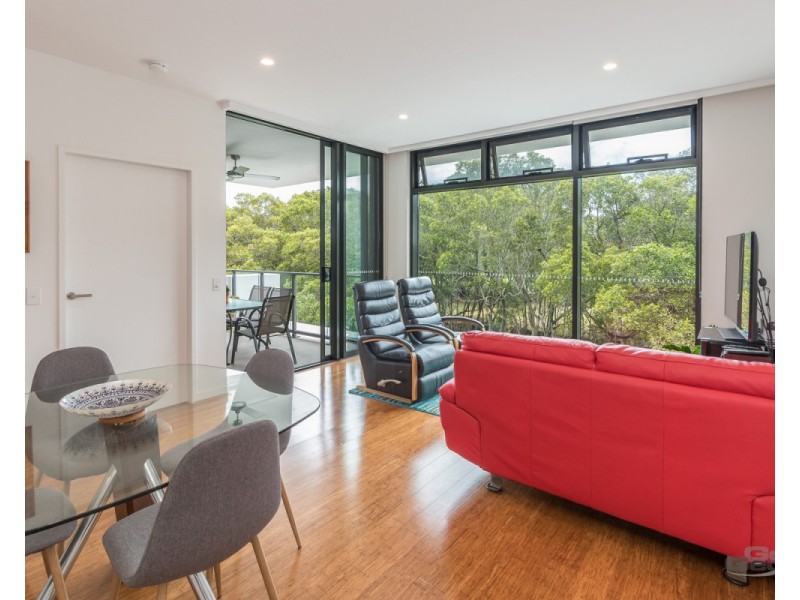 5208/331 MacArthur Avenue, Hamilton QLD 4007