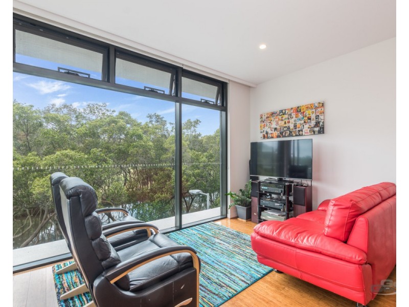 5208/331 MacArthur Avenue, Hamilton QLD 4007