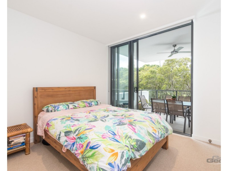 5208/331 MacArthur Avenue, Hamilton QLD 4007