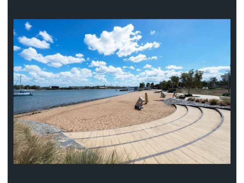 5208/331 MacArthur Avenue, Hamilton QLD 4007