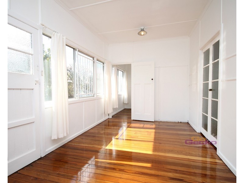 22 Parker Avenue, Northgate QLD 4013