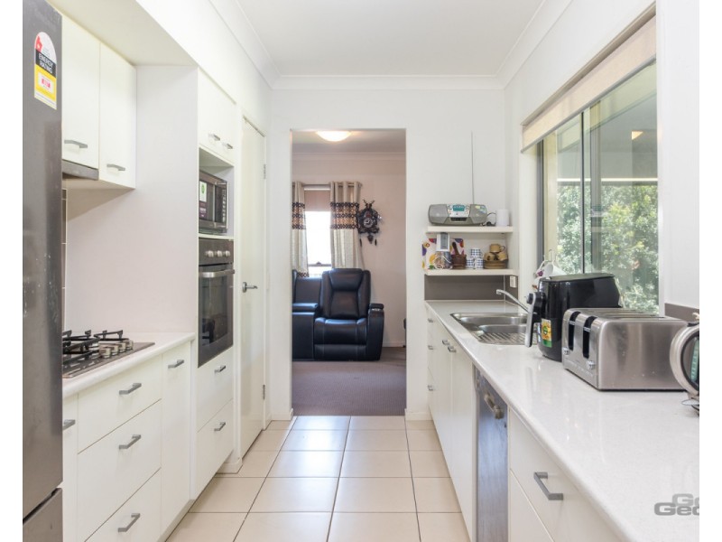 18 Macdonald Place, Carseldine QLD 4034