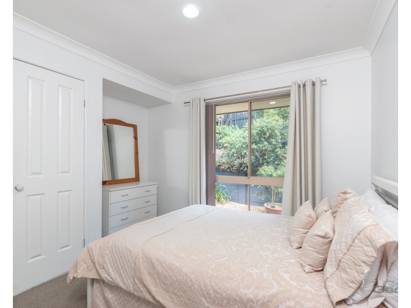 12 Brookland Close, Bridgeman Downs QLD 4035