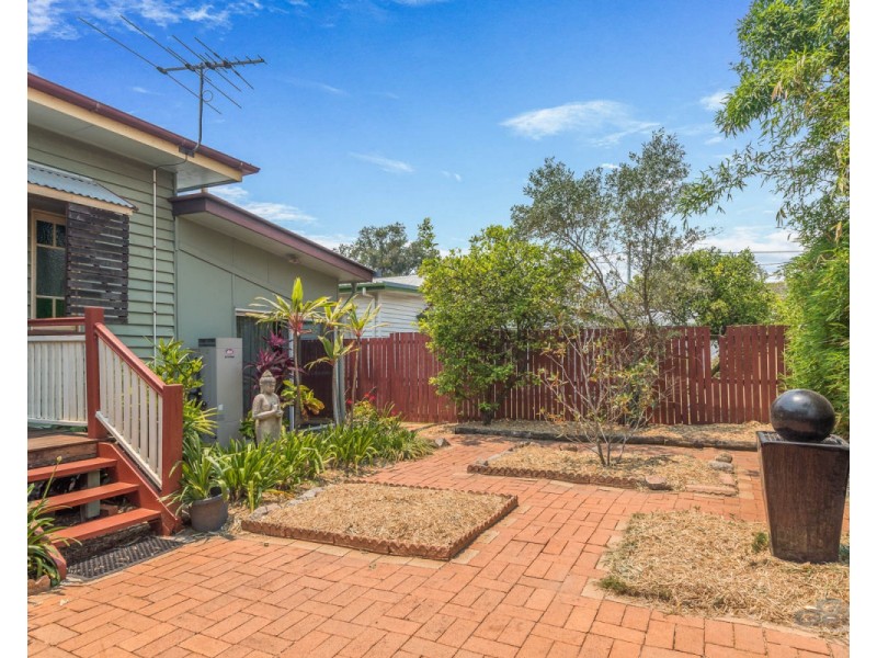 75 Drouyn Street, Deagon QLD 4017