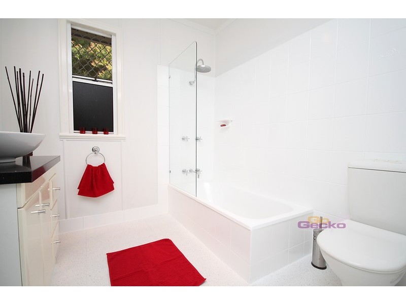 76 Oates Pde, Northgate QLD 4013