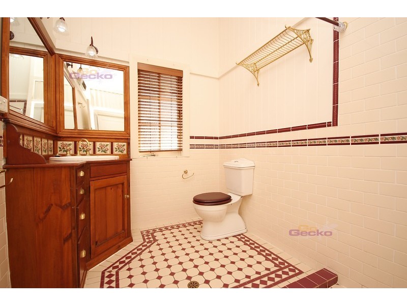 54 Love Street, Northgate QLD 4013