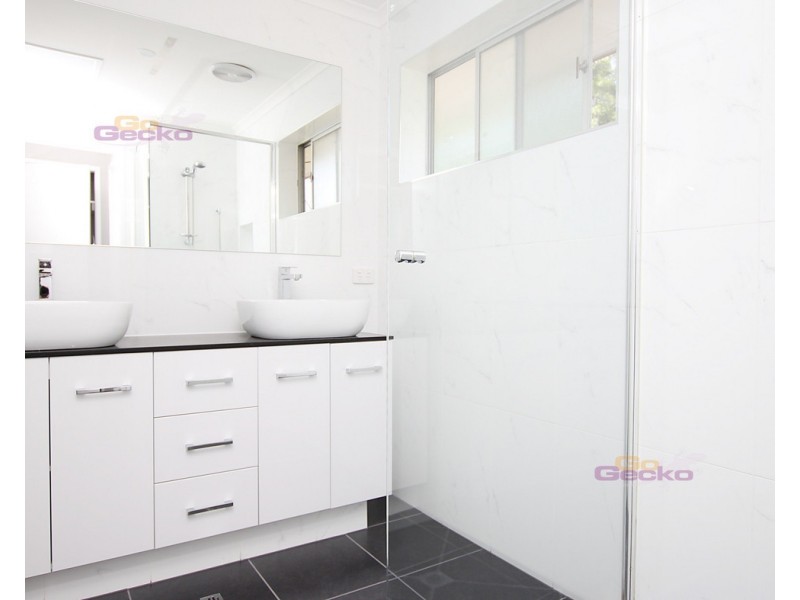 11 Leis Road West, Kallangur QLD 4503