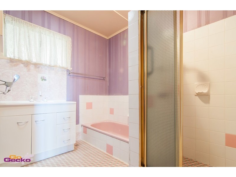 16 Maundrell Terrace, Chermside West QLD 4032