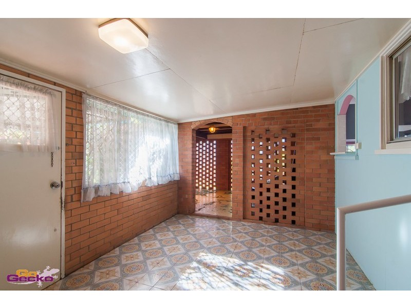 16 Maundrell Terrace, Chermside West QLD 4032