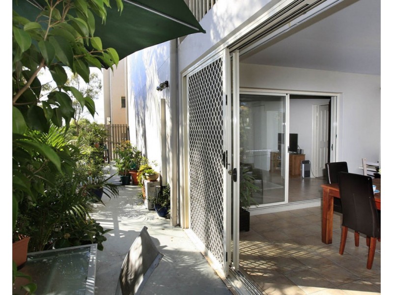 1/5 Whytecliffe Street, Albion QLD 4010