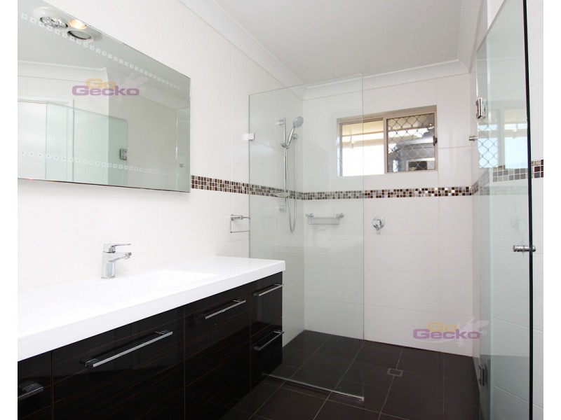 2 Michelle Place, Boondall QLD 4034