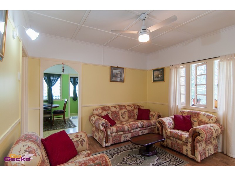 94 Scott Street, Stafford Heights QLD 4053