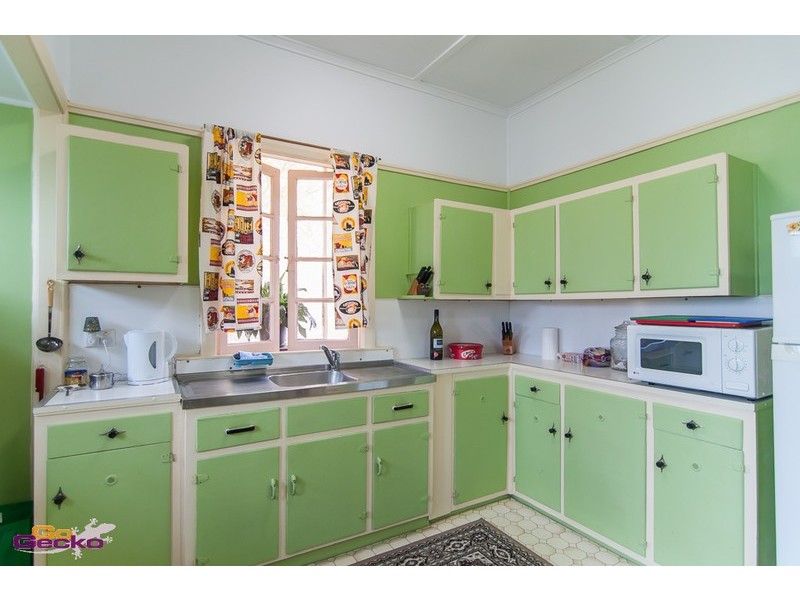 94 Scott Street, Stafford Heights QLD 4053