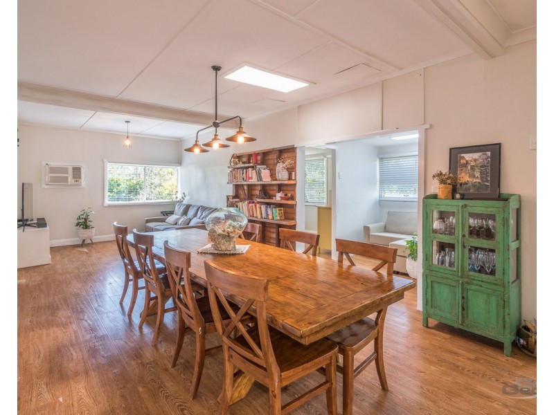 10 Fourteenth Avenue, Brighton QLD 4017