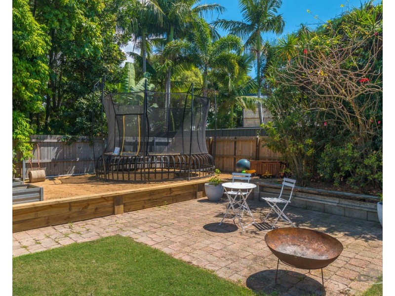 10 Fourteenth Avenue, Brighton QLD 4017