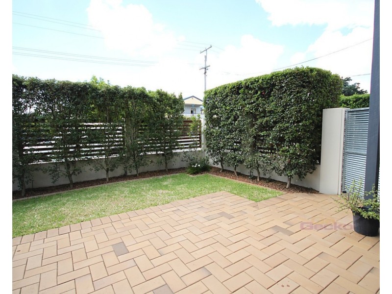 2/108 Amelia Street, Nundah QLD 4012