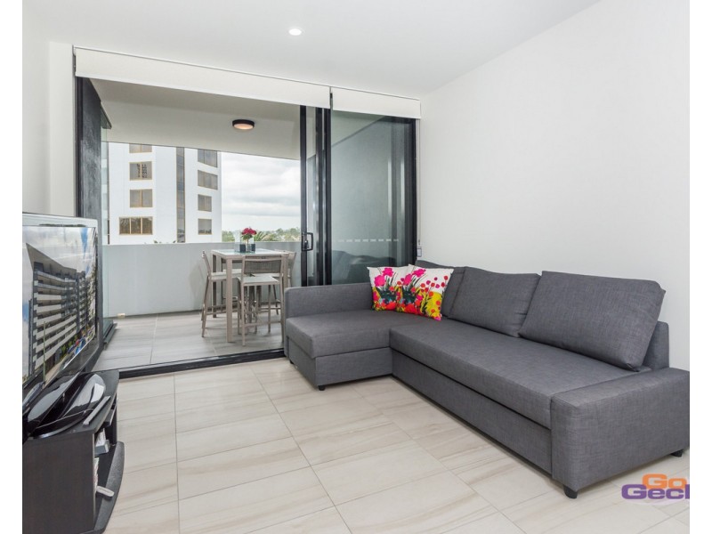 406/8 Hunt Street, Hamilton QLD 4007