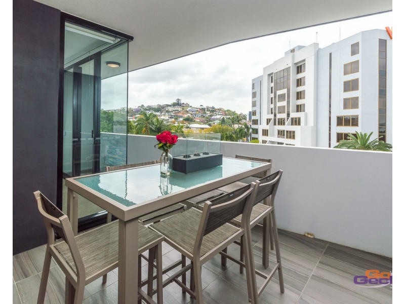 406/8 Hunt Street, Hamilton QLD 4007