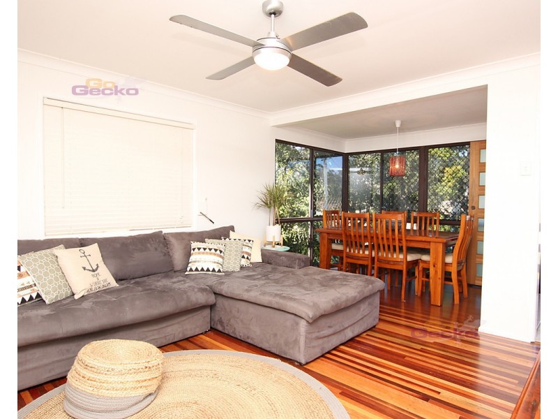 94 Kylie Avenue, Ferny Hills QLD 4055