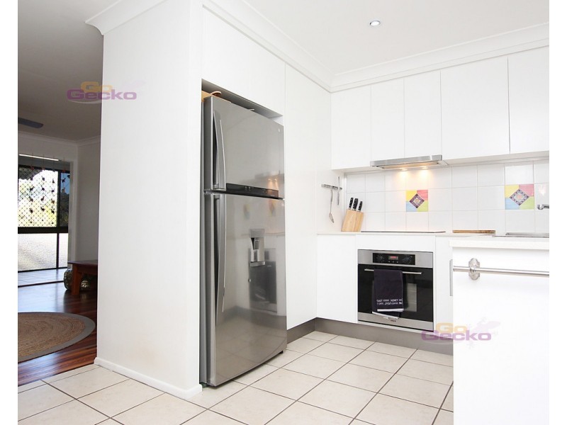 94 Kylie Avenue, Ferny Hills QLD 4055