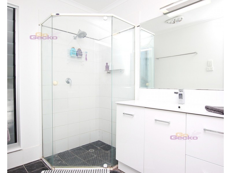 94 Kylie Avenue, Ferny Hills QLD 4055