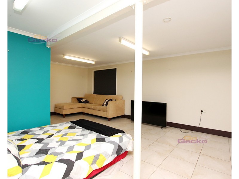 94 Kylie Avenue, Ferny Hills QLD 4055