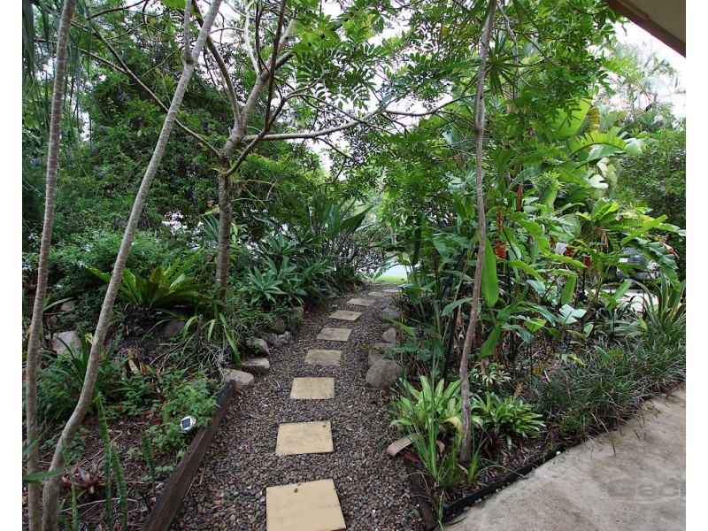 26 Alrex Street, Everton Hills QLD 4053