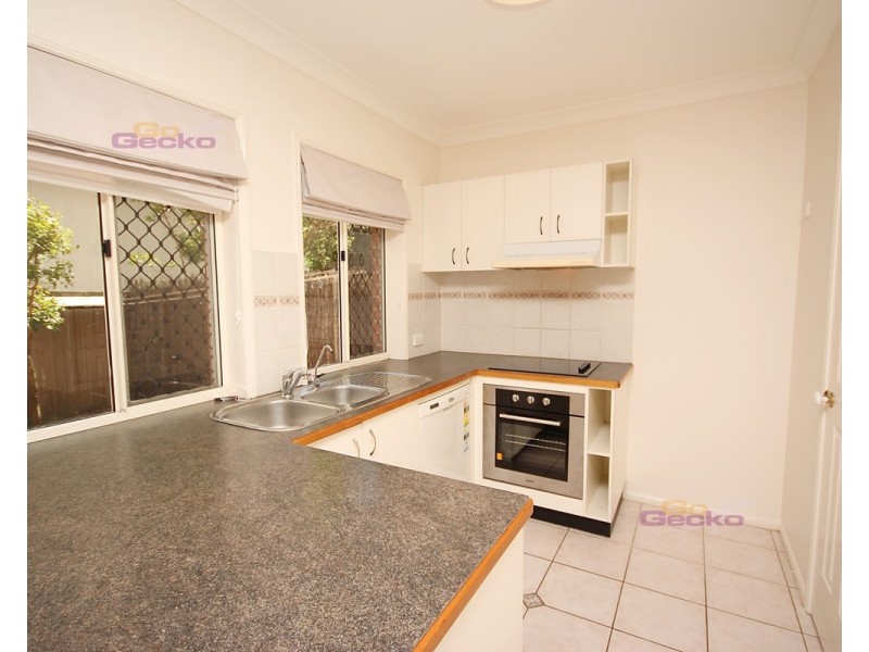 2/27 David Street, Nundah QLD 4012