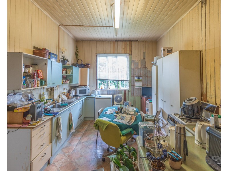 184 Shaw Road, Wavell Heights QLD 4012