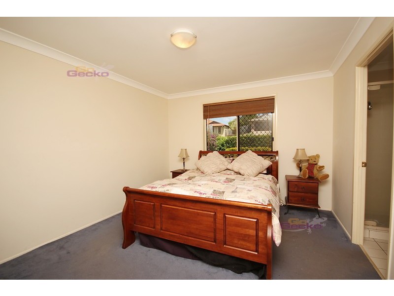 17 Birmingham Street, Eatons Hill QLD 4037