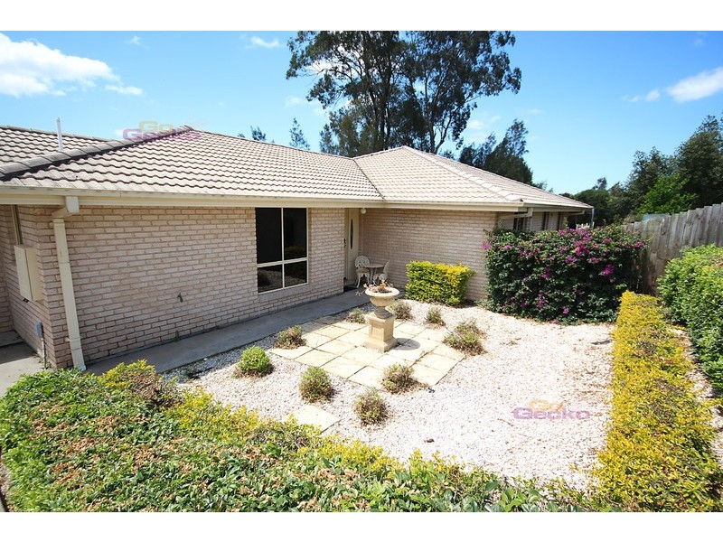 17 Birmingham Street, Eatons Hill QLD 4037