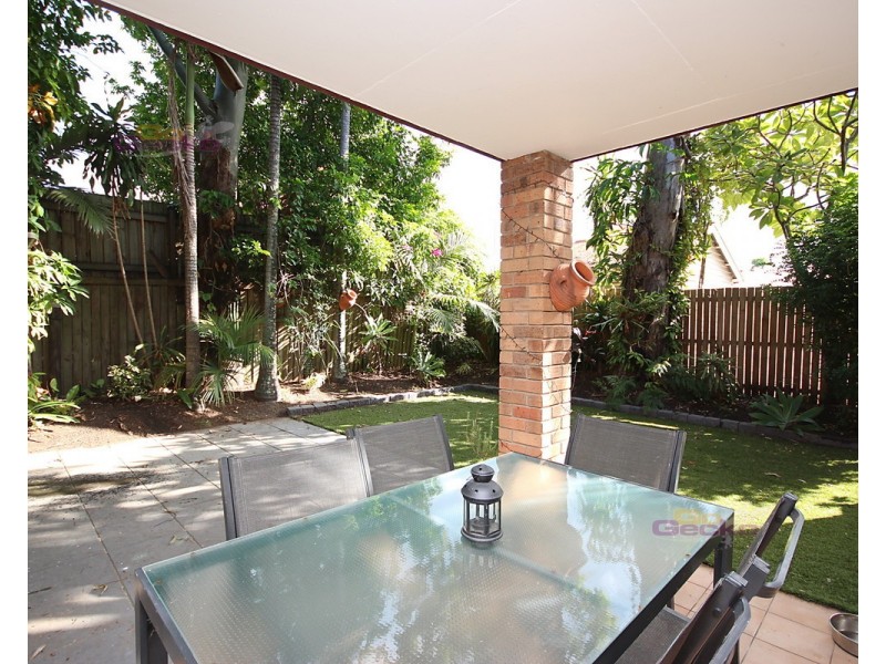 2/9 Robinson Road, Nundah QLD 4012